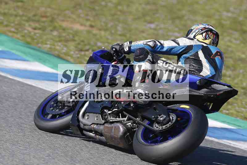 /Archiv-2024/02 29.01.-02.02.2024 Moto Center Thun Jerez/Gruppe rot-red/backside